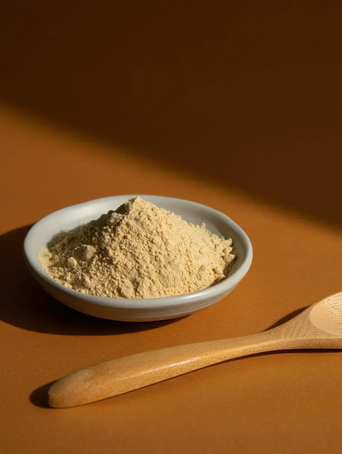 Fullers earth in bowl